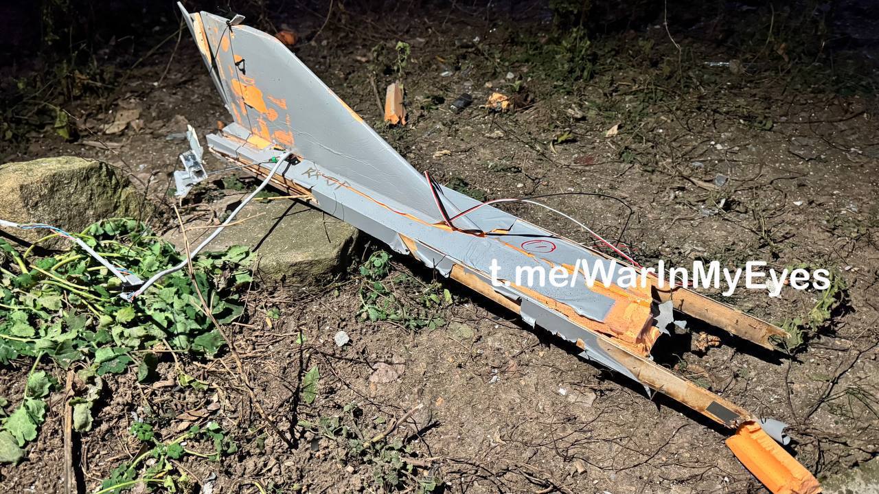 Уламки безпілотника