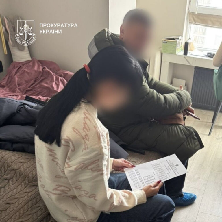 Видала себе за цивільну дружину: у Києві розслідують розкрадання коштів зниклого військового